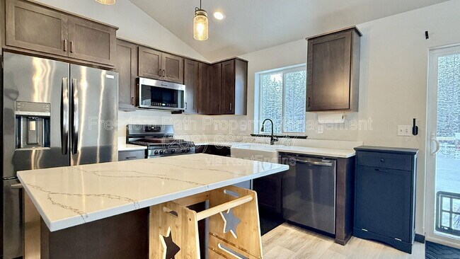 Building Photo - 31015 N Alice Ct