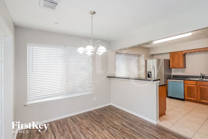 Building Photo - 3007 Becket St