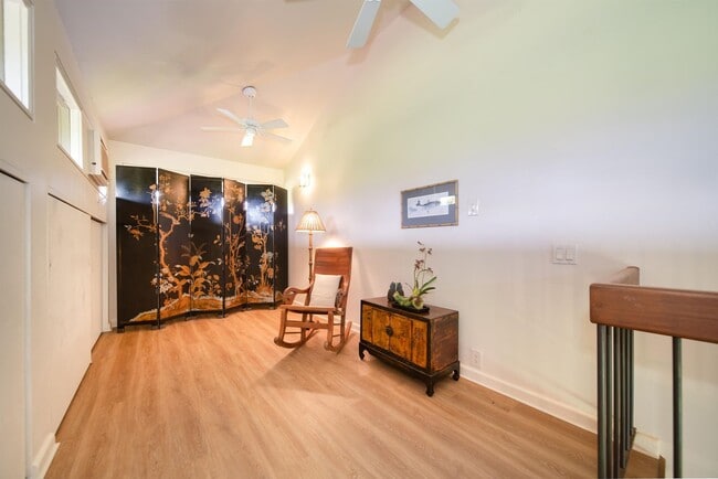 Building Photo - Furnished Masters Townhouse, Upgraded, Rare End Unit, 1 bedroom + loft with Ocean View