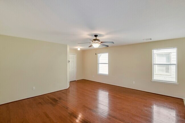 Building Photo - 18231 Valebluff Ln
