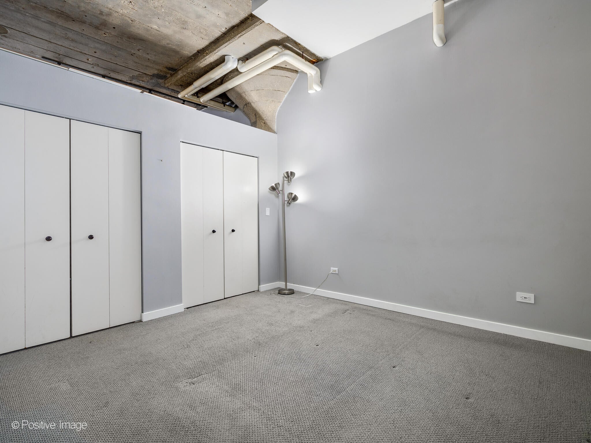 Building Photo - 1151 W 14th Pl