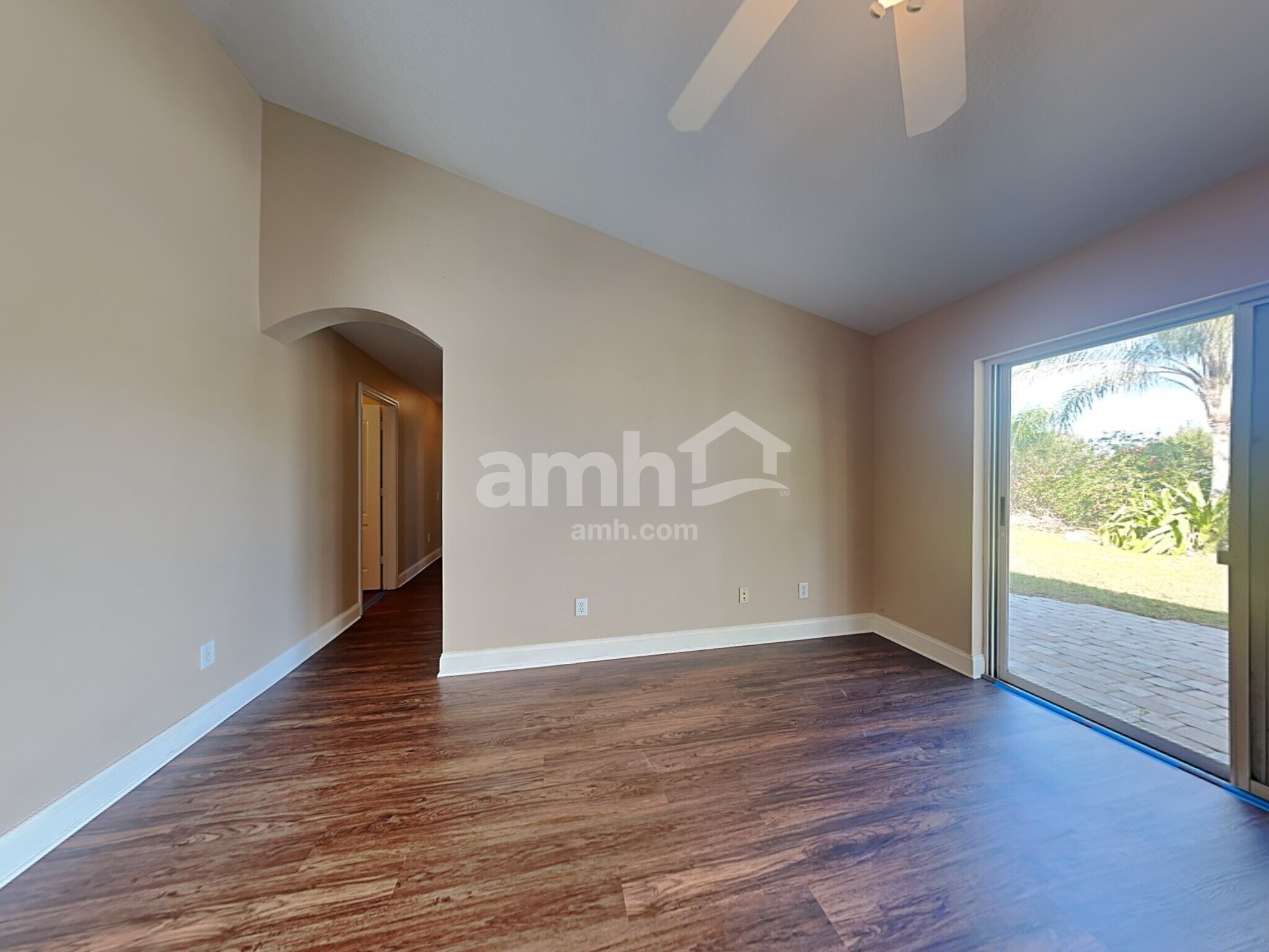 Building Photo - 10412 Soaring Eagle Dr