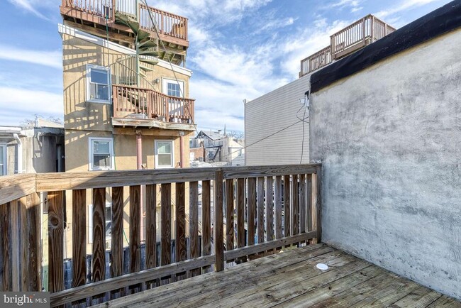 Building Photo - 1025 S Hanover St