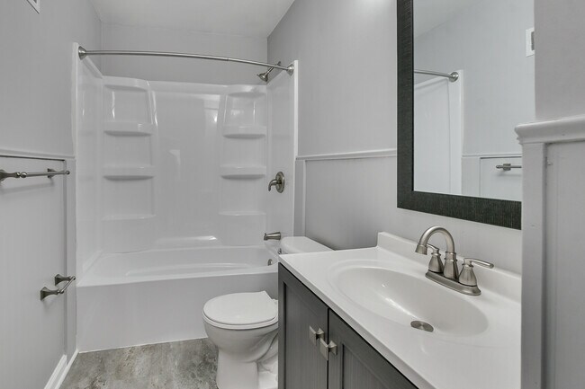 Building Photo - 2110 S 50th St