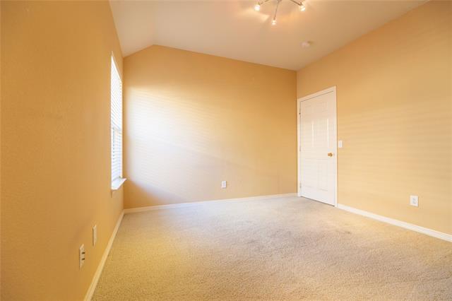 Building Photo - 4552 Oak Shores Dr