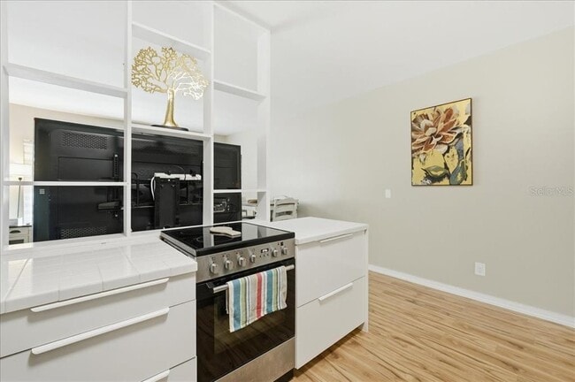 Building Photo - 2400 Franciscan Dr