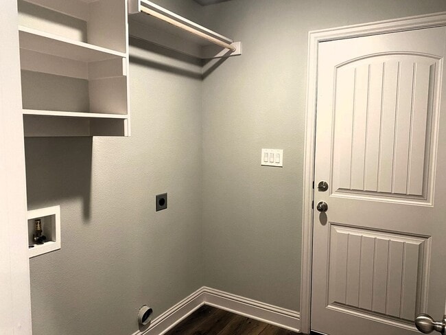 Building Photo - NEW BUILD FOR LEASE IN "THE GROVE" IN SHER...