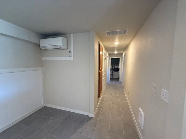 Building Photo - Welcome to your new lake front home in Oly...