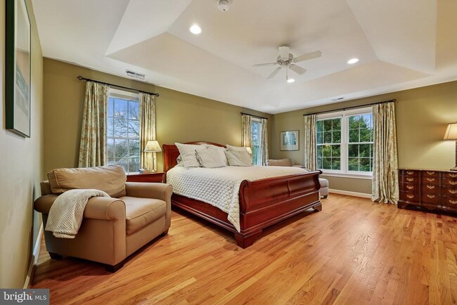 Building Photo - 8807 Ridge Rd