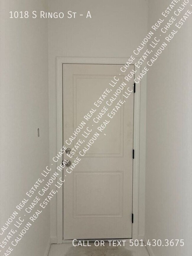 Building Photo - 1018 S Ringo St