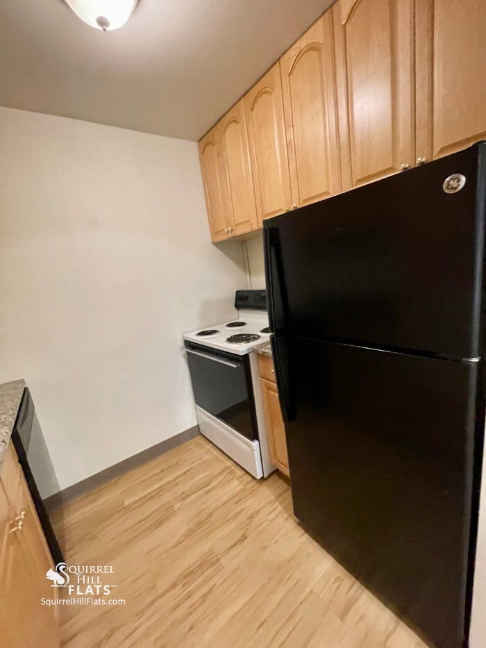 Building Photo - 5712 Phillips Ave