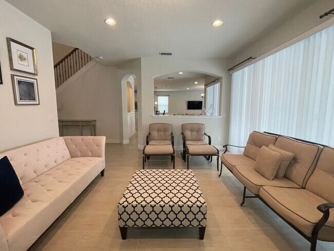 Building Photo - The perfect home waiting for you! FULLY FURNISHED!!