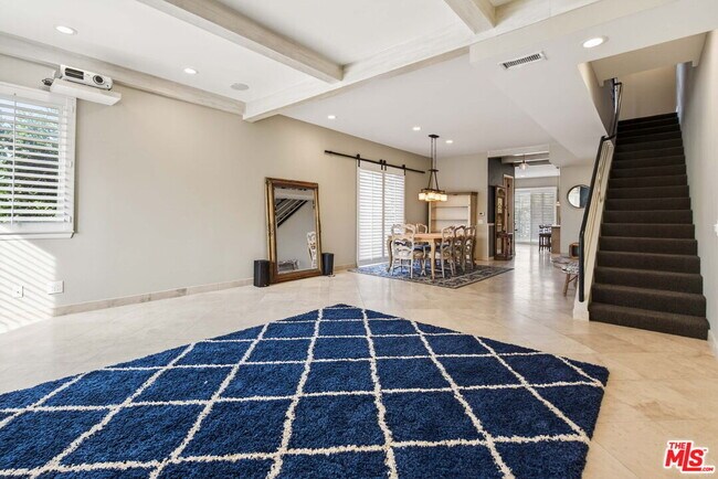 Building Photo - 30 Galleon St