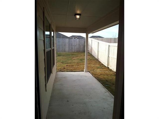 Building Photo - 412 Stonecreek Dr