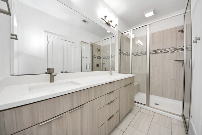 Building Photo - 18716 Centro Main St