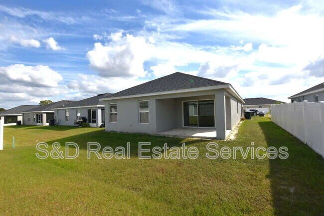 Building Photo - 372 Cascara Ln