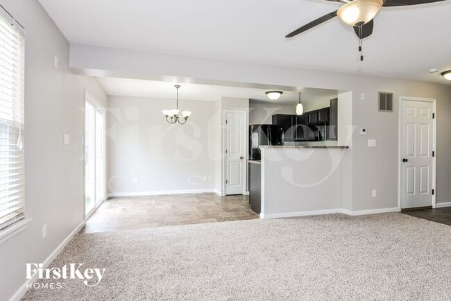 Building Photo - 824 Cadbury Dr