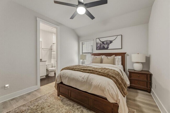 Building Photo - 4505 Post Loop