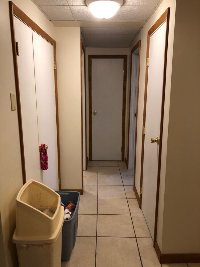 Building Photo - 2106 Old 220 Rd