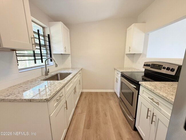 Building Photo - 1033 Ake Ln