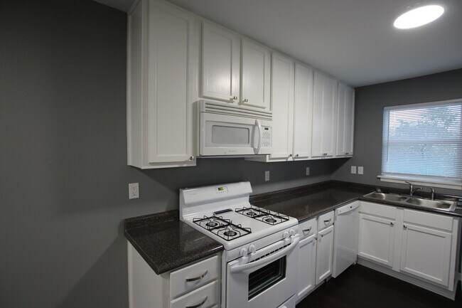 Building Photo - 3506 Betts St