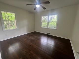 Building Photo - 2032 S Akin Dr