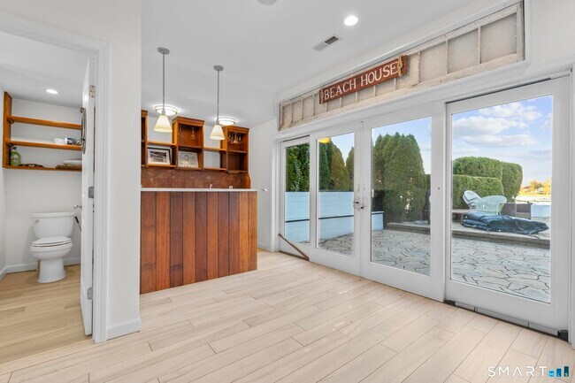 Building Photo - 231 Pawson Rd