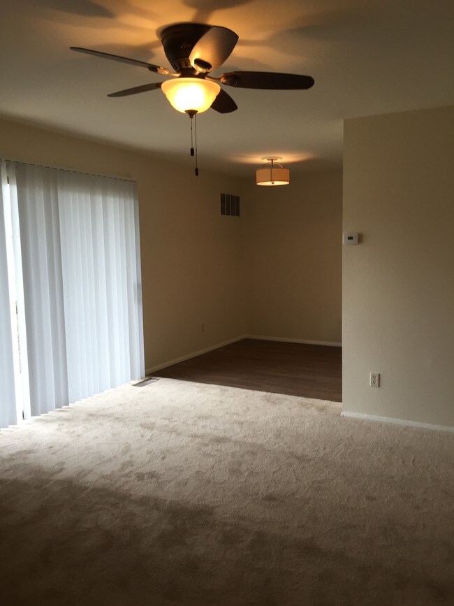 Abbey Square 147149 Nunnery Ln Catonsville MD 21228 Apartment Finder