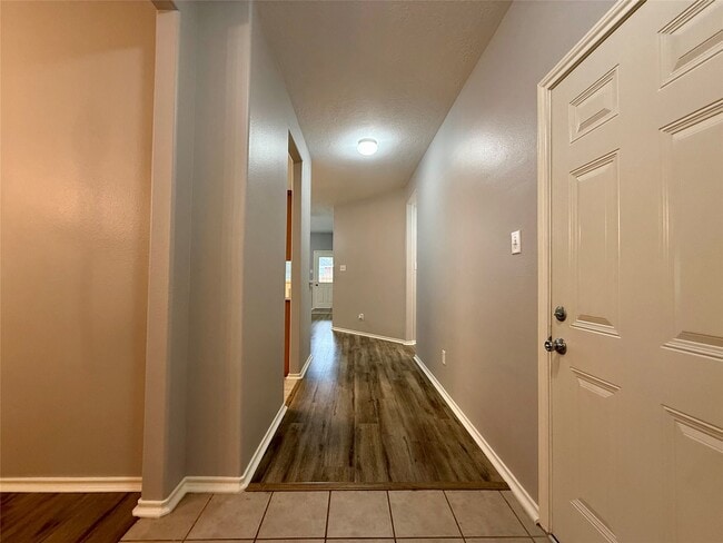 Building Photo - 6733 Hidden Colony Ln