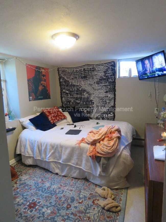 Building Photo - 1416 13th St S