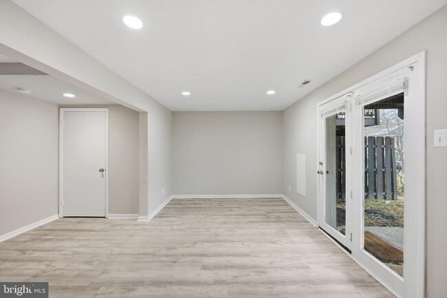 Building Photo - 40 Cobber Ln