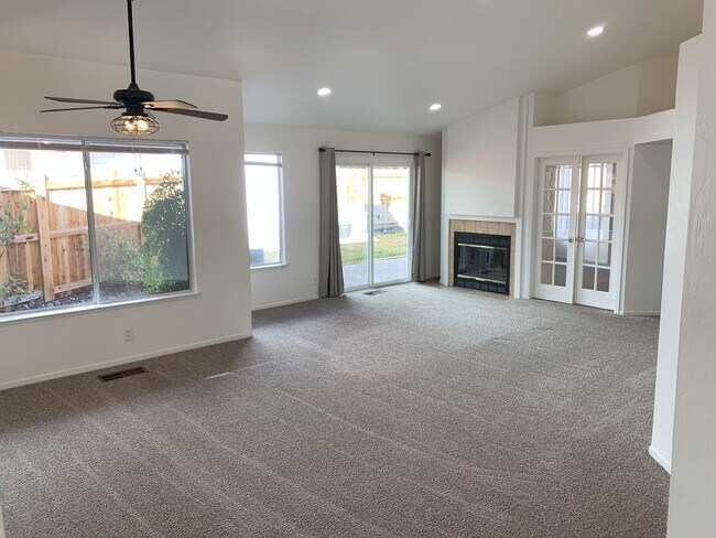 Building Photo - Welcome Home!