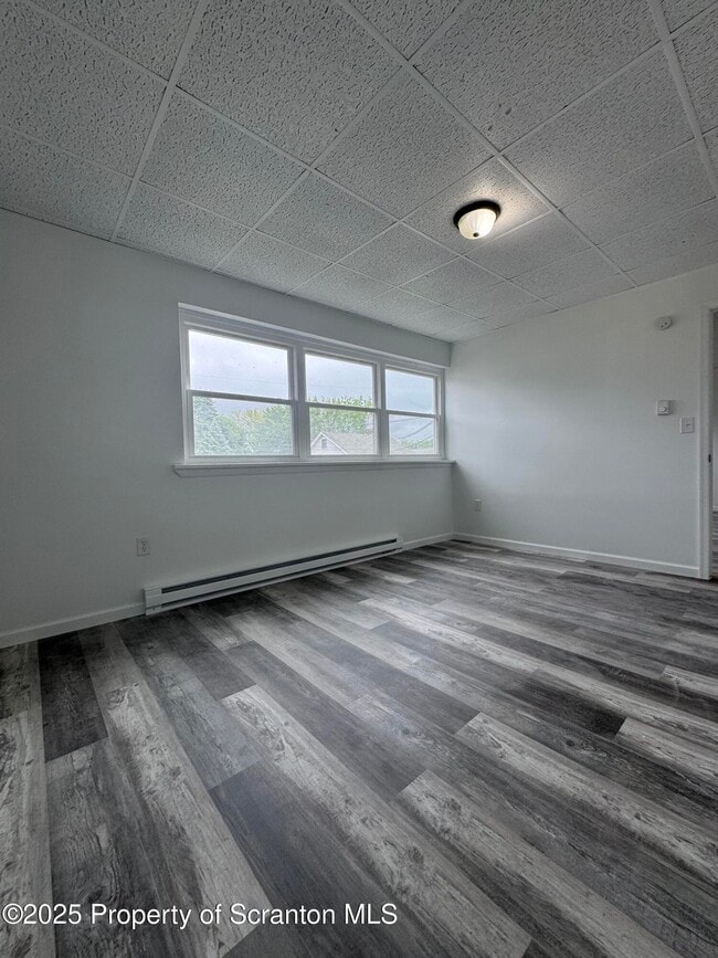 Building Photo - 100 N Van Buren Ave