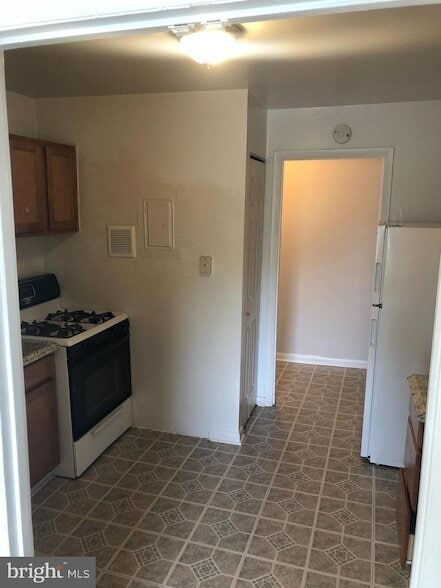 Building Photo - 3801 St Barnabas Rd