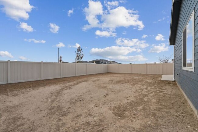 Building Photo - 7877 E Beaufort St