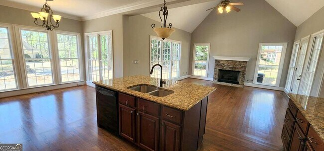 Building Photo - 105 Cartier Ct