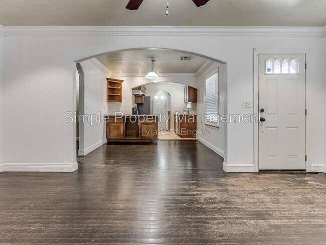 Building Photo - 2640 NW 33rd St