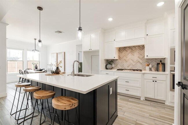 Building Photo - 3217 Pinnacle Peak Dr