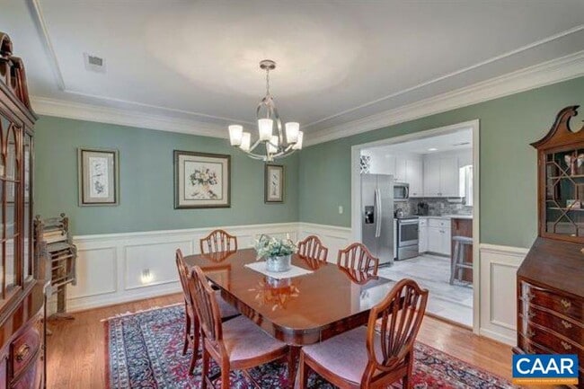 Building Photo - 1150 River Oaks Ln