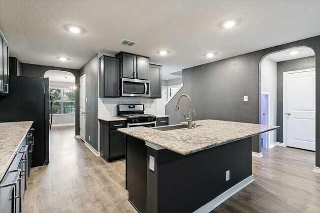 Building Photo - 9908 Bratten Rise