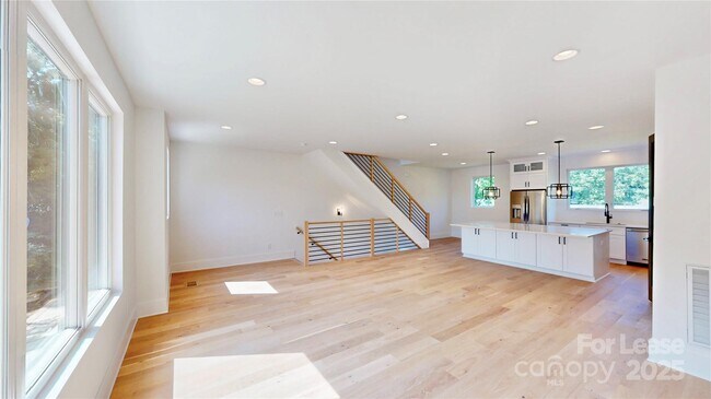 Building Photo - 3519 Avalon Ave