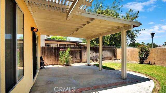 Building Photo - 26342 Snowden Ave
