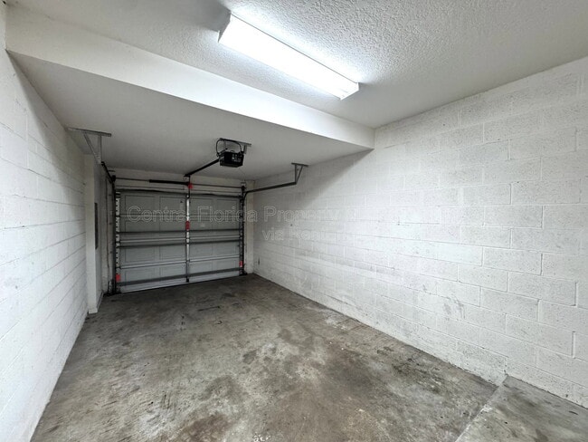 Building Photo - 10735 Savannah Wood Ct