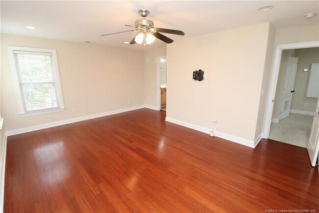 Building Photo - 214 Sylvia Ln