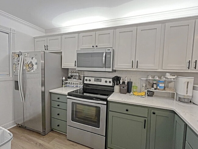 Building Photo - 429 Montgomery St