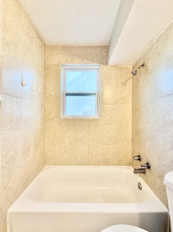 Building Photo - 1138 30th St S