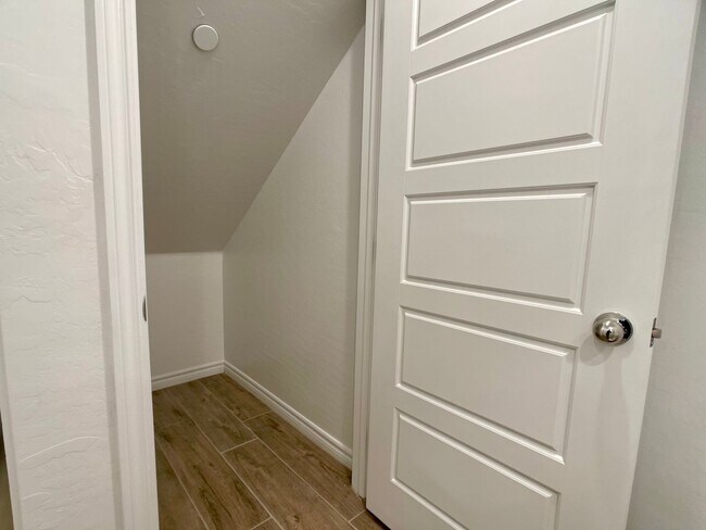 Building Photo - LOVELY TOWNHOUSE FOR RENT - GATED 3 BED 3 ...