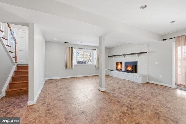 Building Photo - 3343 Slade Run Dr