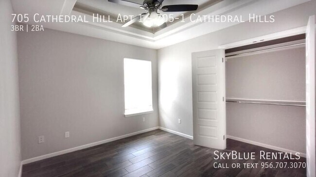 Building Photo - 705 Cathedral Hl