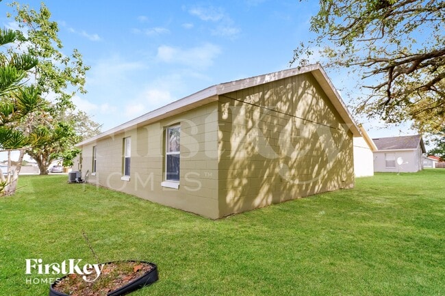 Building Photo - 6512 Viewpoint Ct